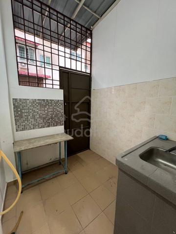 Botani Seri Margosa 2 Storey House For Sale/Leasehold/Good Condition 3