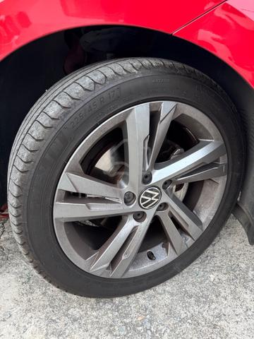 Volkswagen Golf R-Line MK8 8 Speed 150HP 250NM - 2