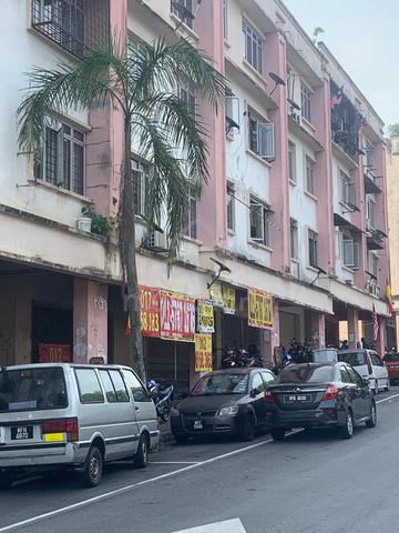 Good Location Ground Floor Shop to Let near Damansara Damai MRT 1