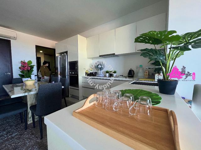 The Bay Residences 1