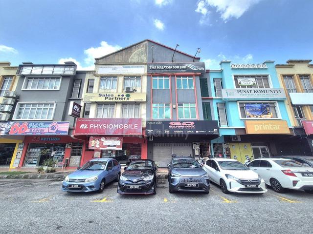 Shop Lot 3 Storey Medan Pusat Bandar Seksyen 9 Bandar Baru Bangi 1