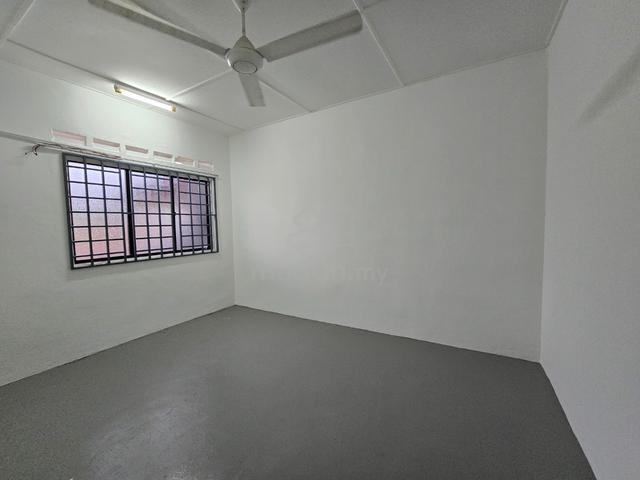 Kota Masai Low Cost Full Loan Jalan Nenas 2