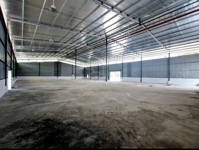 Warehouse With Wide Loading Area | Bomba Approve | 3phs | Inanam 1