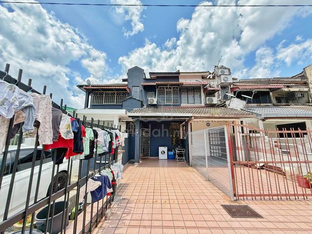 SELL CORNER RENOVATED TOWNHOUSE Pandan Indah Kuala Lumpur 1
