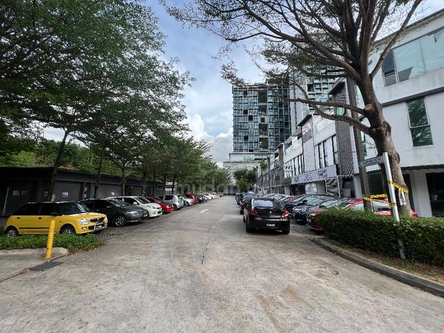 {MAINROAD} Freehold 3-sty Corner Shop One City, Subang Jaya , TENANTED 5