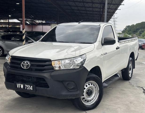 2021 Toyota HILUX 2.4 MT MY17 AN120 FACELIFT II - 1