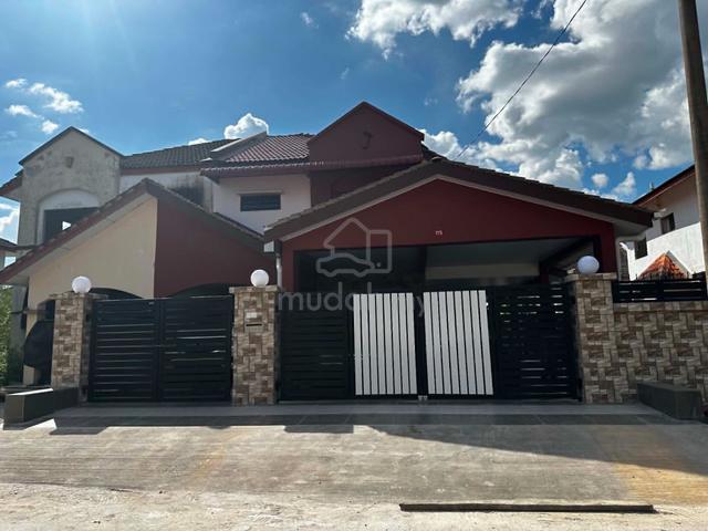 Semi-D Dua Tingkat Bandar Amanjaya for Sale 1