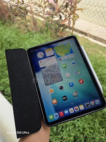 Carousel Image