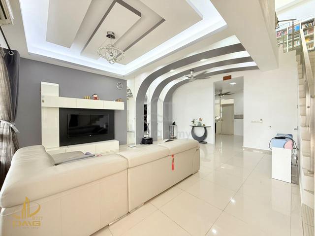 Setia Alam Setia Indah 10 Double Storey 20x70 Renovated Unit For Sale 1