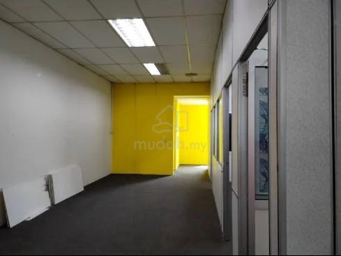 1st floor shop lot at pusat perniagaan serdang 1