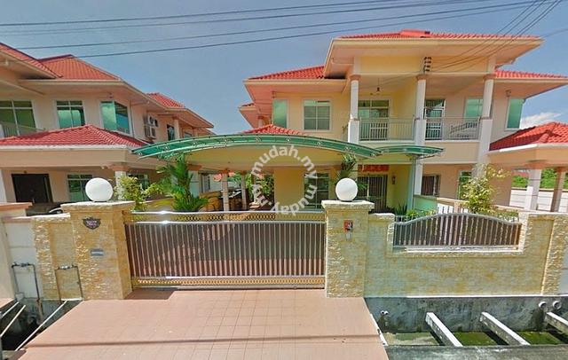 Double Storey Semi Detached at Piasau Utara 1