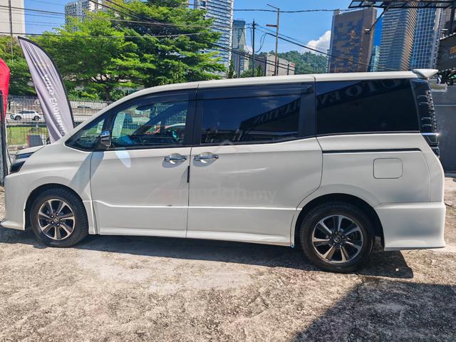 2021 Toyota VOXY 2.0 ZS KIRAMEKI III (A) - 3