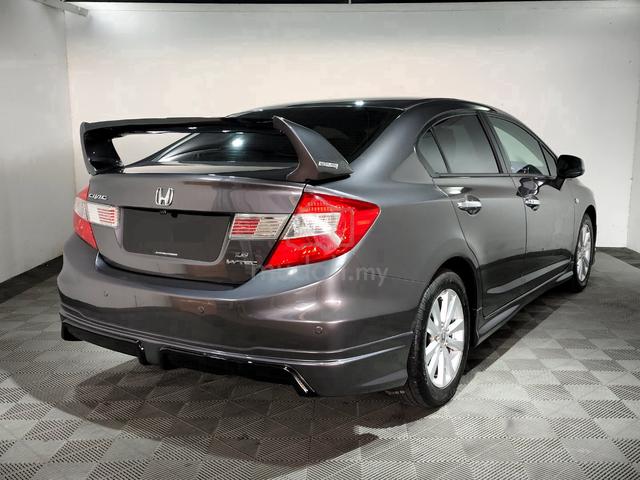 2014 Honda Civic 1.8 FB Facelift (A) 2-Years Wrnty - 2
