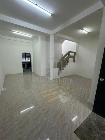 Desa Ilmu, Kota Samarahan Double Storey Intermediate Terrace House 2