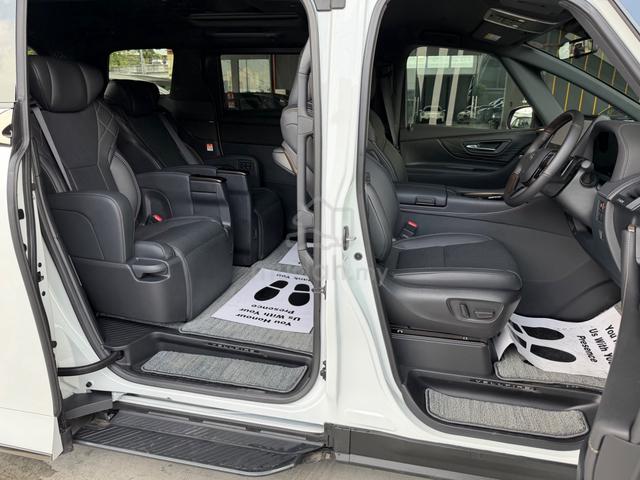 2025 Toyota VELLFIRE 2.4 Z PREMIER 900KM Grade 5-A - 5