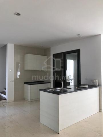 Spacious Semi-D with Pool For Rent in Grove Lakefields Sg Besi KL 1
