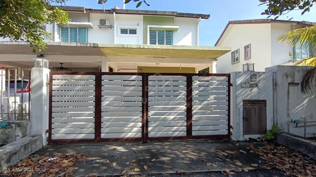 FREEHOLD END LOT with Extra Land 2 Storey House Hillpark 1 Kajang 1