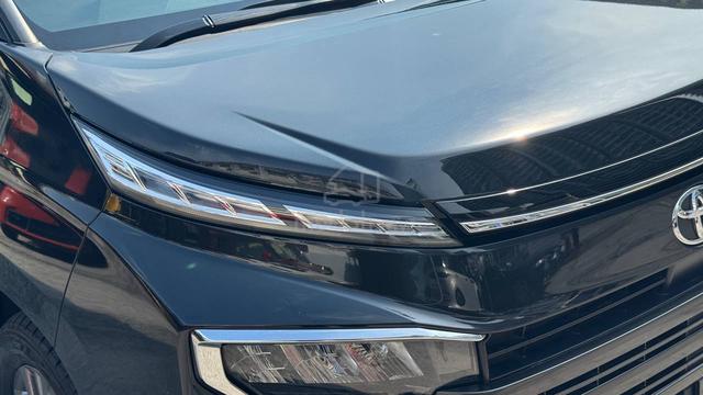 2023 Toyota VOXY 2.0 S-G (A) - 3