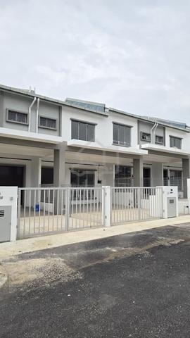 (Open Title) 2KM to Kipmall Kota Warisan 62 Idaman Double Storey 1