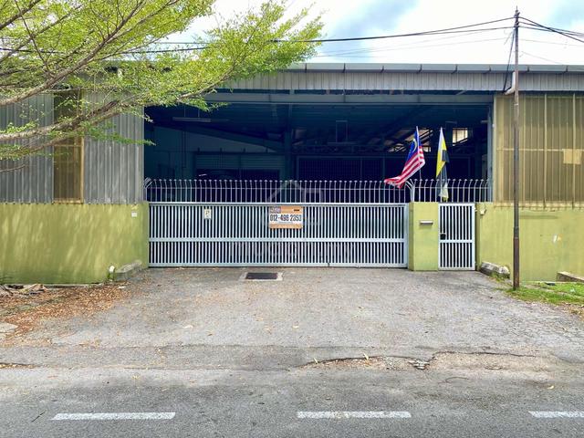 2 Unit Spacious Adjoining Factory@Kawasan Perindustrian Silibin 1