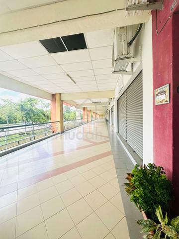 Kedai end lot tingkat atas mengadap jln air keroh -bukit katil 1