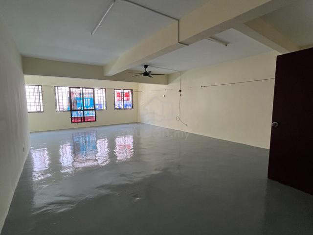 Kampung Baru Seri Kembangan Shop For Rent-Facing Main Road, Intermedia 3