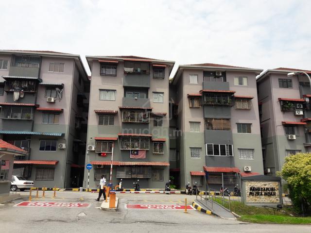 Putra Indah Apartment 1
