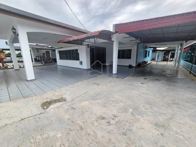 Kelapa Sawit Kulai Single Storey Detached House 3 Rooms Fully Furnish 1