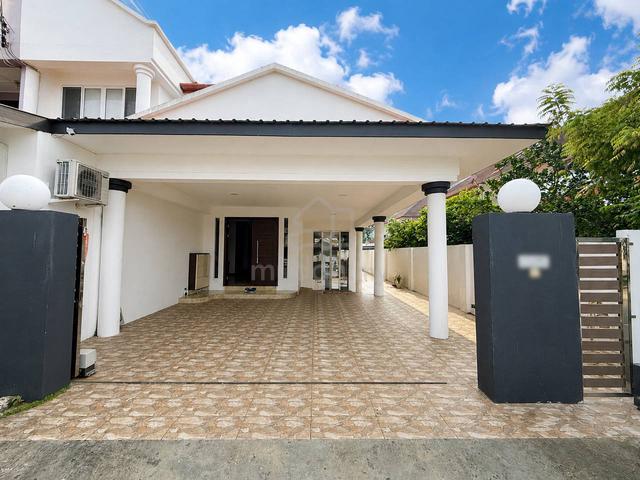 Double Storey Semi Detached House for Rent at Pujut 1 Miri 1