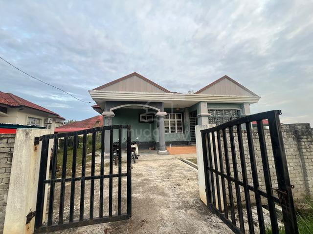 Rumah Banglo Setingkat Corner Lot 1