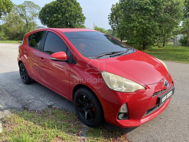 2012 Toyota PRIUS C 1.5 (HYBRID) NHP10R (A) - 1
