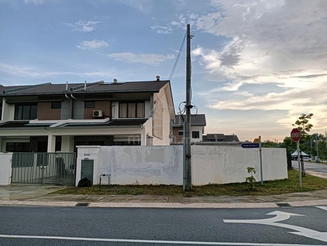 Corner Reno Double Storey Terrace M Aruna Swimming Pool Saujana Rawang 1
