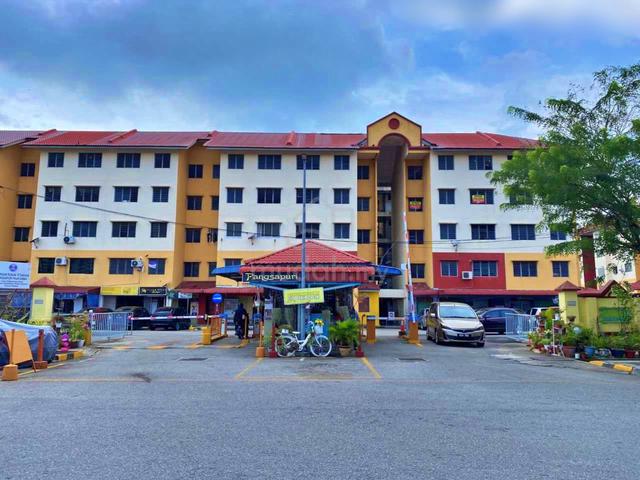 Bilik Sewa Perempuan 1