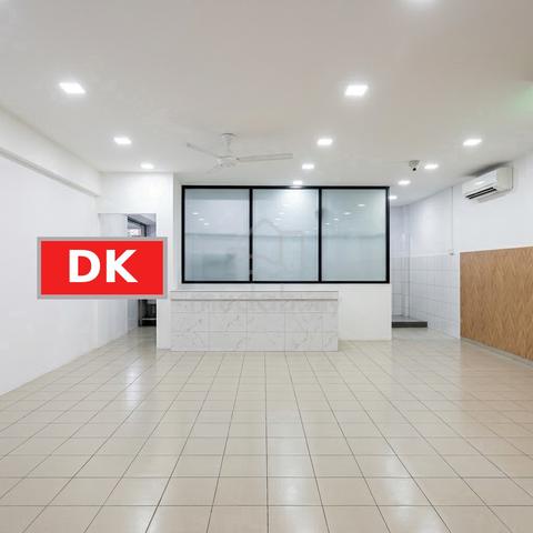 Desa Petaling Shop Ground Floor for Rent, Renovated 25x65 1