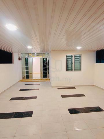 Rumah teres setingkat end lot di Taman Seri Pinang Kulim 1