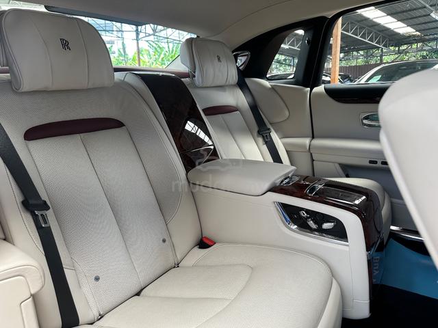 2021 Rolls Royce Ghost 6.75 V12 SWB Shooting Star - 5