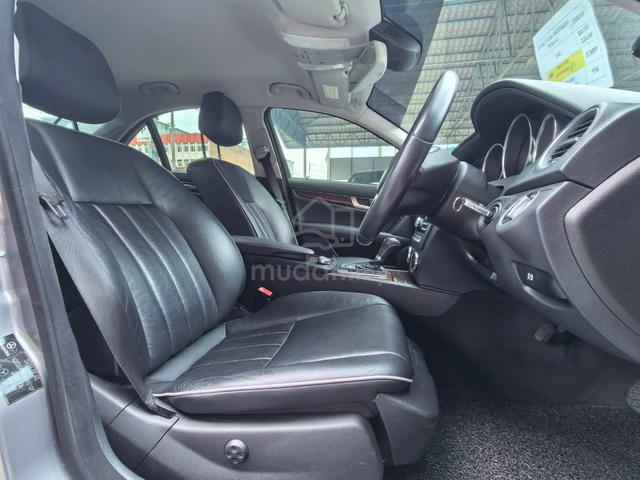 2012 Mercedes Benz C200 CGI BlueEFCY - 3