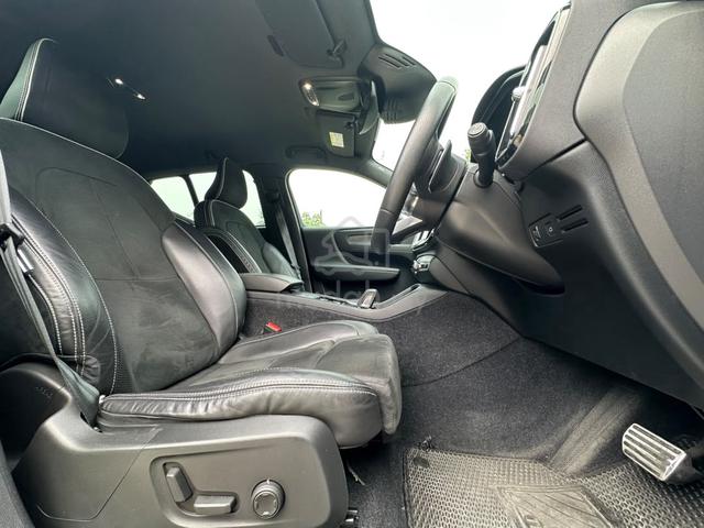 2020 VOLVO XC40 T5 R-DESIGN / ORI PAINT CONDiTION - 4
