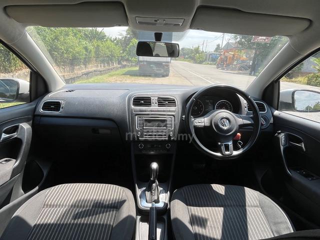 2014 Volkswagen POLO Hatchback 1.6(a) fullloancash - 4