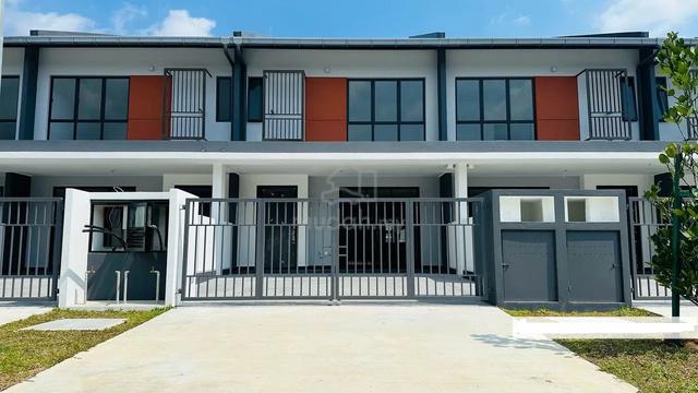 CASIRA 3 Bandar Bukit Raja Klang 20x75 2-Storey Hse (Brand New Unit) 1