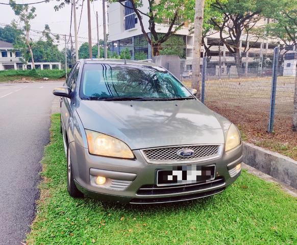 Ford Focus Elite Ghia 2.0 Auto 4 Speed Sedan - 1