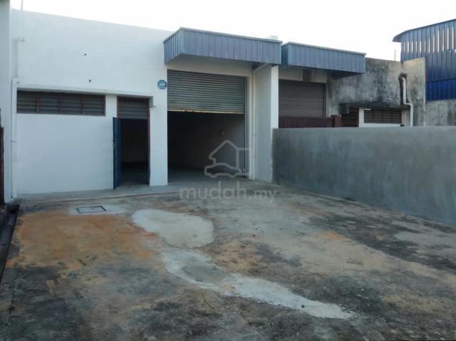 Seri Alam 1.5 Storey Factory For Rent 1
