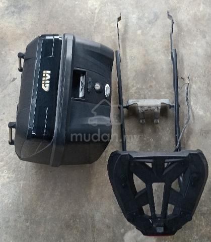 Givi - photo 3 of 3