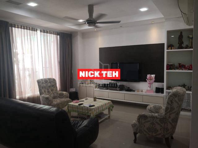 Landed 3 Storey Terrace At Beverly Hills Tanjung Bungah 1