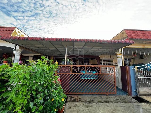 Labis Single Storey terrace 22x70ft Kicthen 1