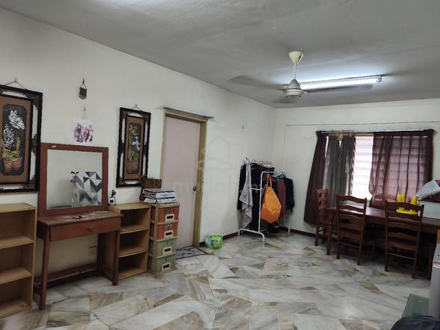 Flat PKNS Seksyen 7 Shah Alam 1