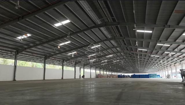 BIG Warehouse Gudang Jalan Air Hitam Kulai Near Plaza Toll 1