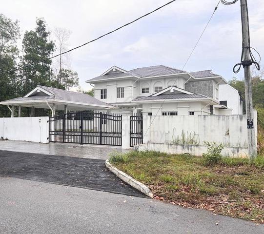 Bungalow Double Storey With Swimming Pool Bandar Bukit Mahkota Bangi 1