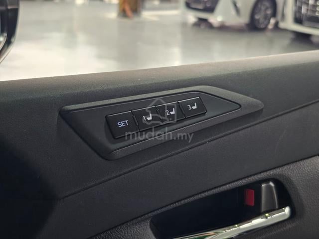2023 Toyota ALPHARD 2.5 SC SROF 2PD 7STR 85K KM - 5
