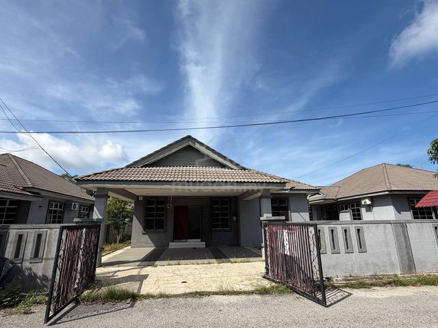 For Sale : Banglo Setingkat Kg Meraga Beris Kijal 1